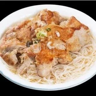 Chicken Steak on Vermicelli in Soup